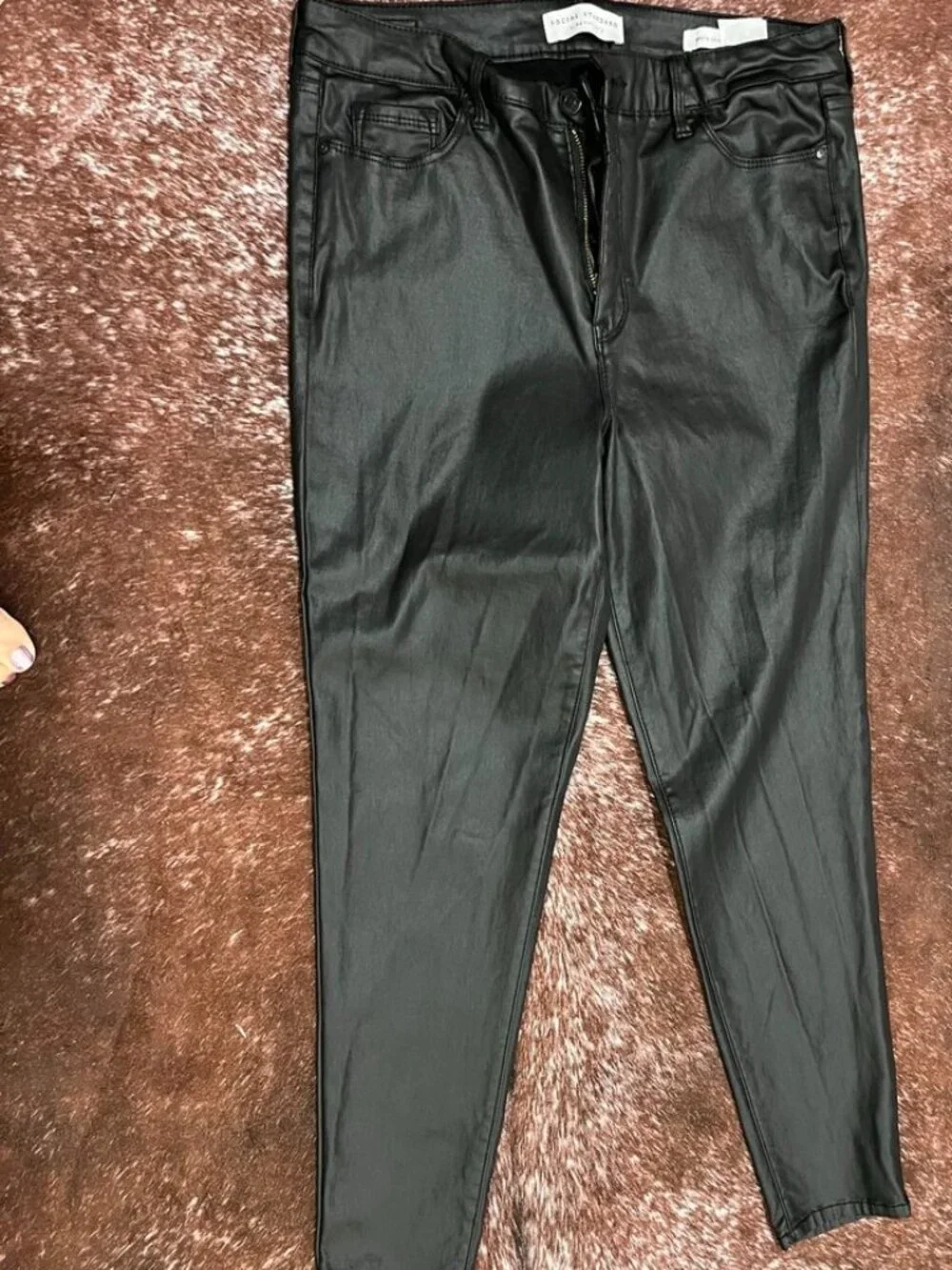 Social Standard Coated Faux Leather Ankle Skinny Pants Black 14